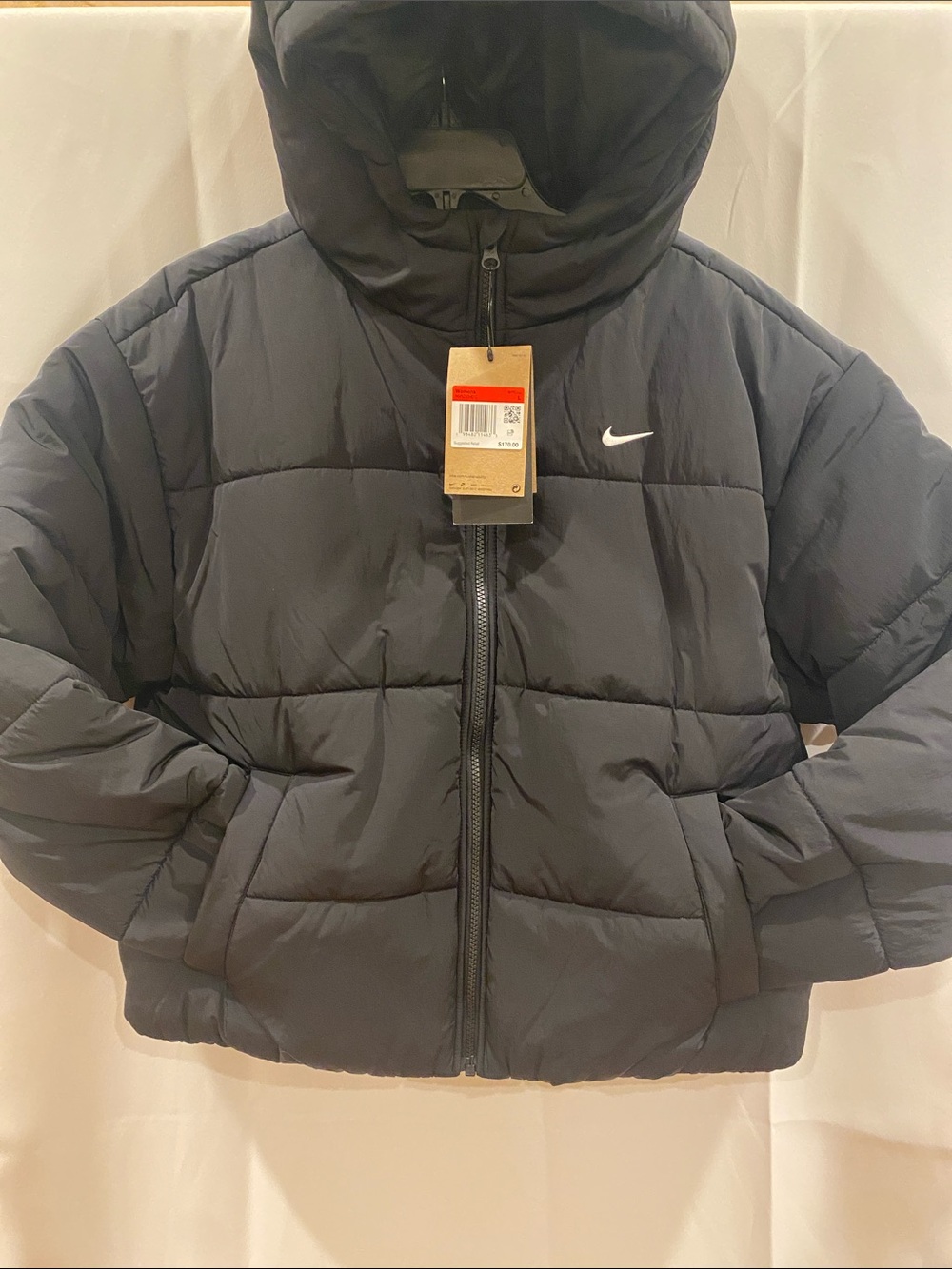 Nike Women’s Black Hooded Puffer Jacket - Large